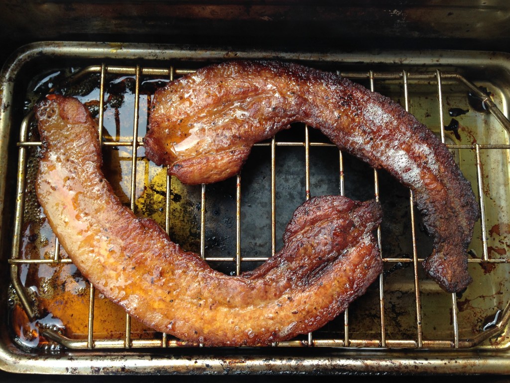 Gerookte speklappen met baconmayo